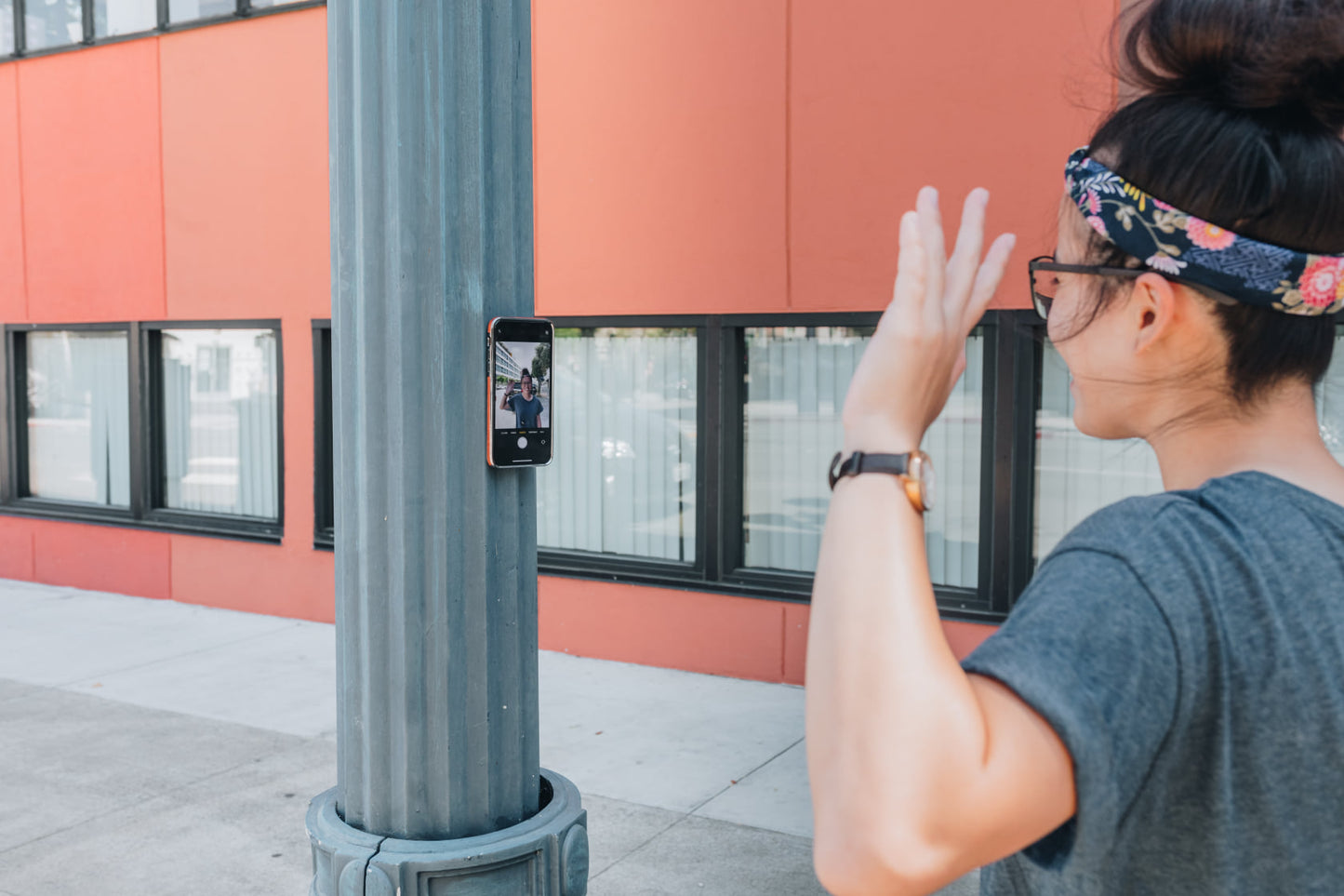 LoveHandle PRO Phone Grip - Happy Daisy