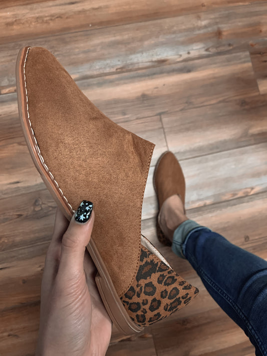 FINAL SALE - The Jodie Pointed Flats