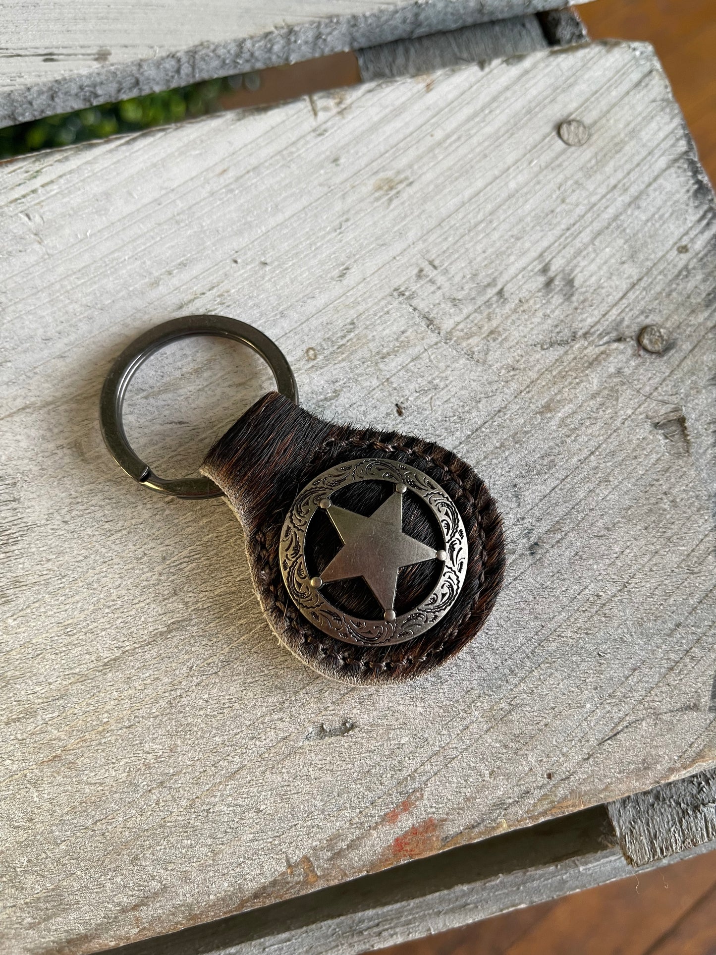 Montana West Real Leather Hair-On Cowhide Texas Lonestar Concho Key Fob/Chain