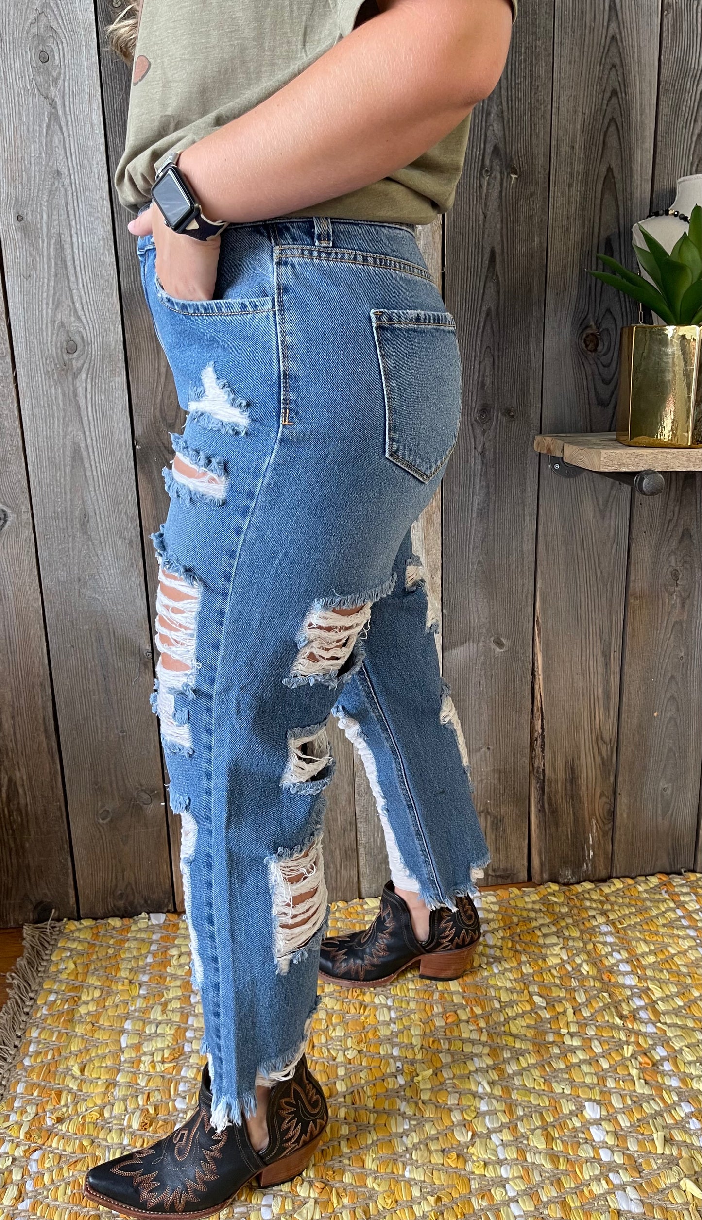 Cello Mandee Jean - High-Rise Distressed Cropped Straight